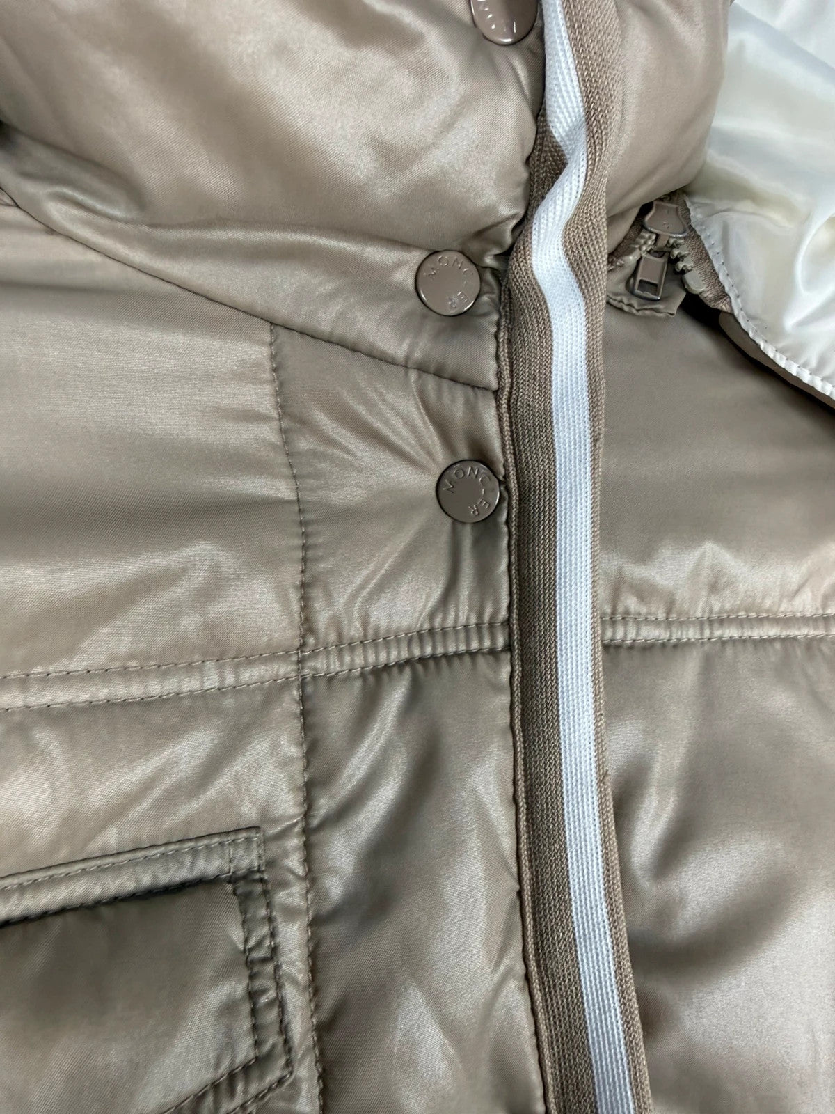 Piumino trapuntato Moncler – Donna Taglia M (IT 42)