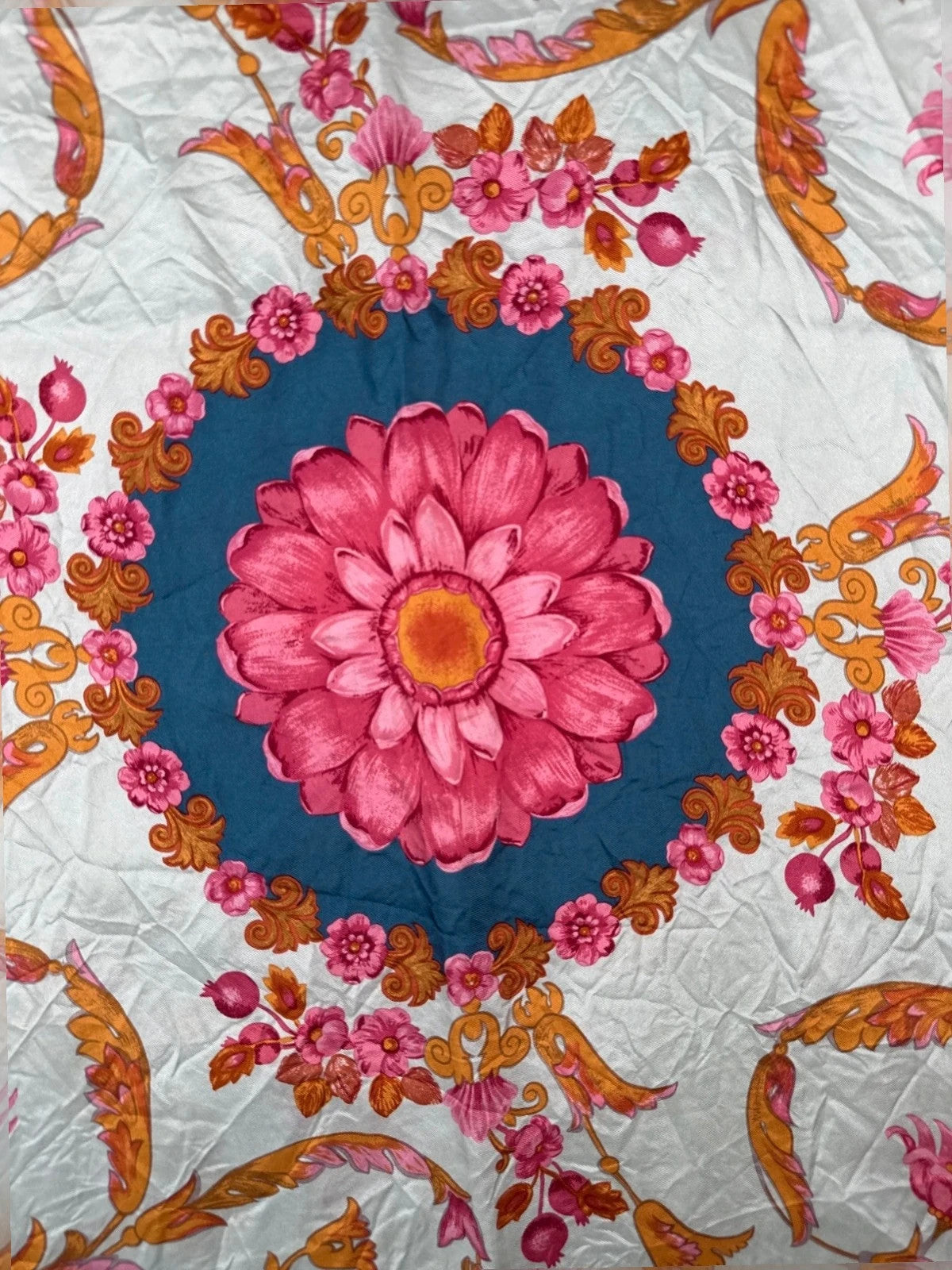 Foulard Fendi in seta, fantasia floreale blu – Vintage