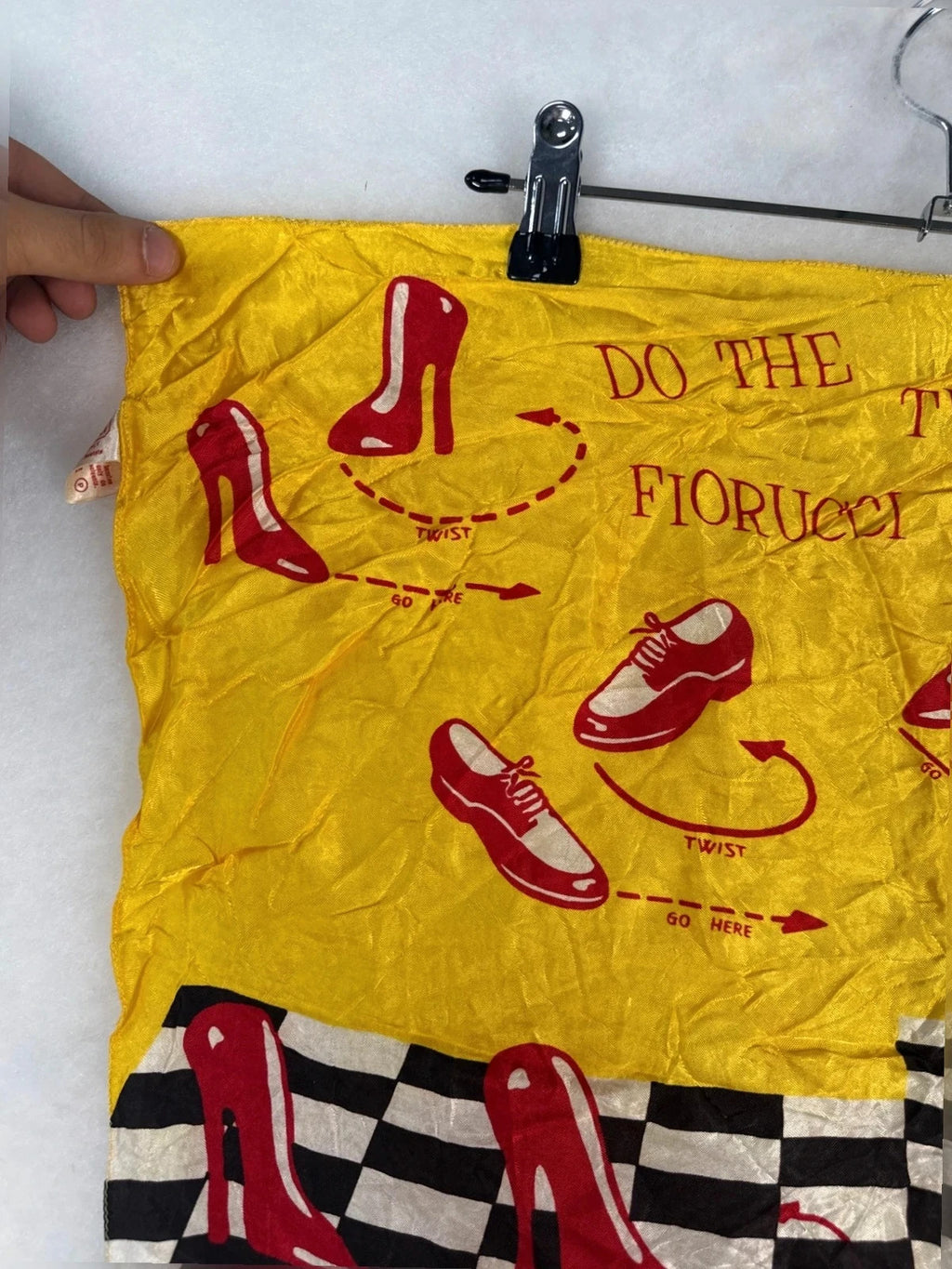 Foulard Fiorucci giallo, stampa "Do The Twist" – Vintage