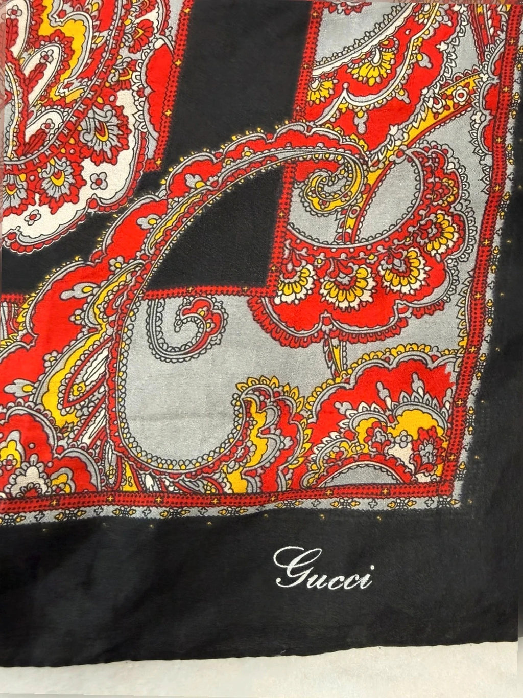 Foulard Gucci paisley rosso – Vintage