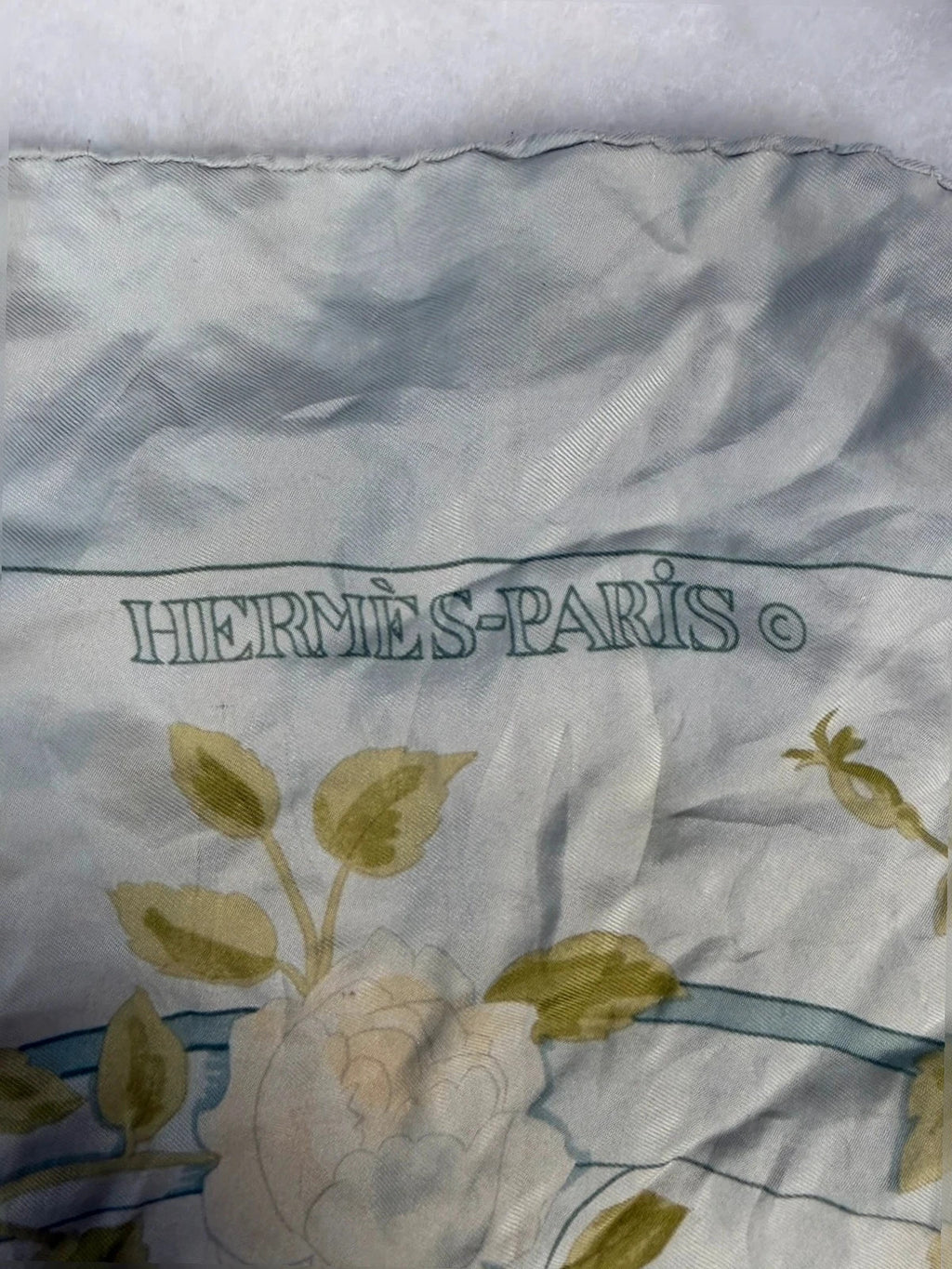 Foulard Hermès Paris Romantique in seta floreale – Vintage