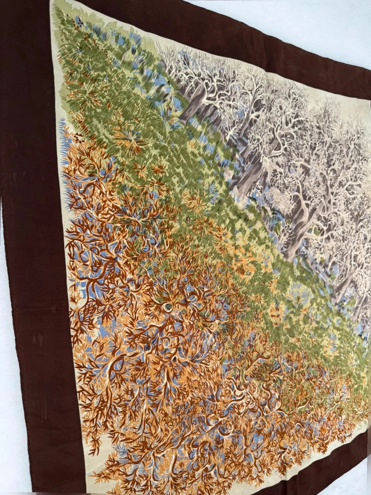 Foulard Valentino in seta, stampa alberi – Vintage