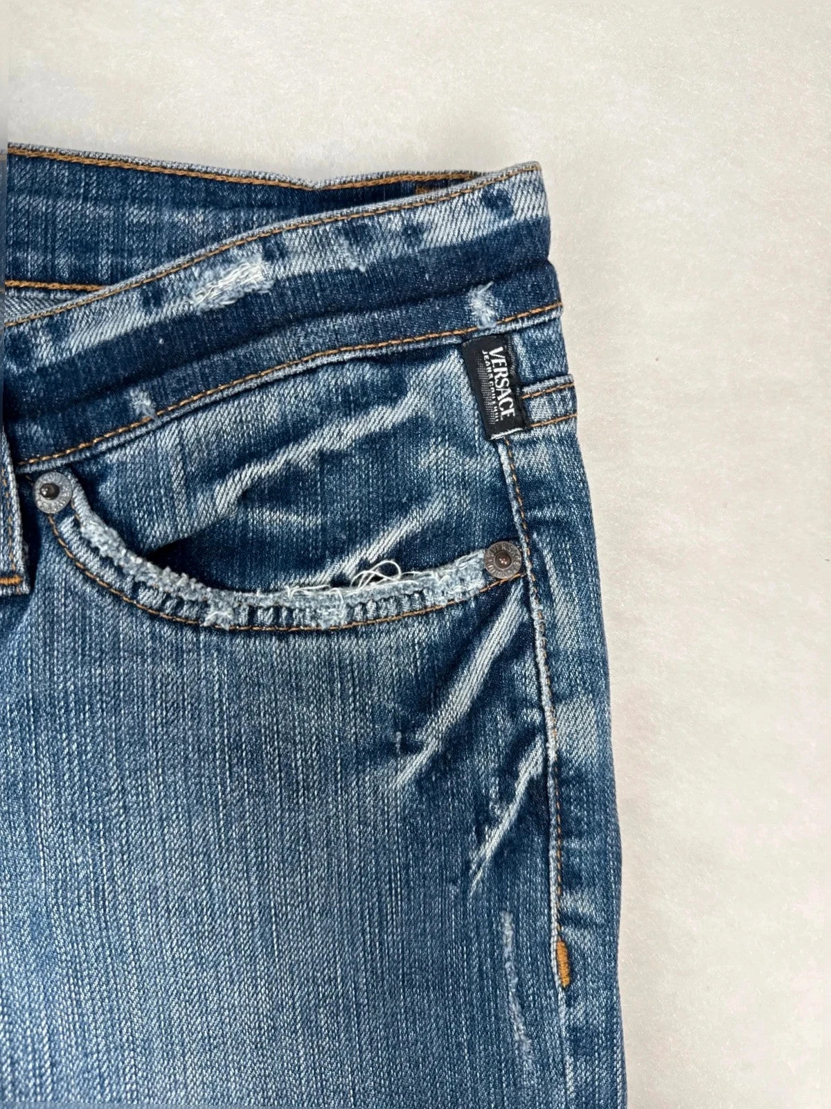 Jeans capri Versace Jeans Couture delavé Y2K – Donna Taglia XL (IT 46)