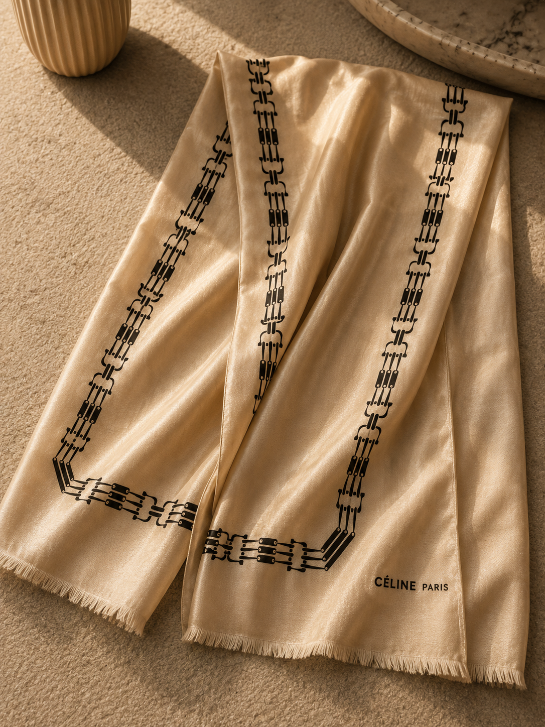 Foulard Céline Paris beige, motivo catena – Vintage