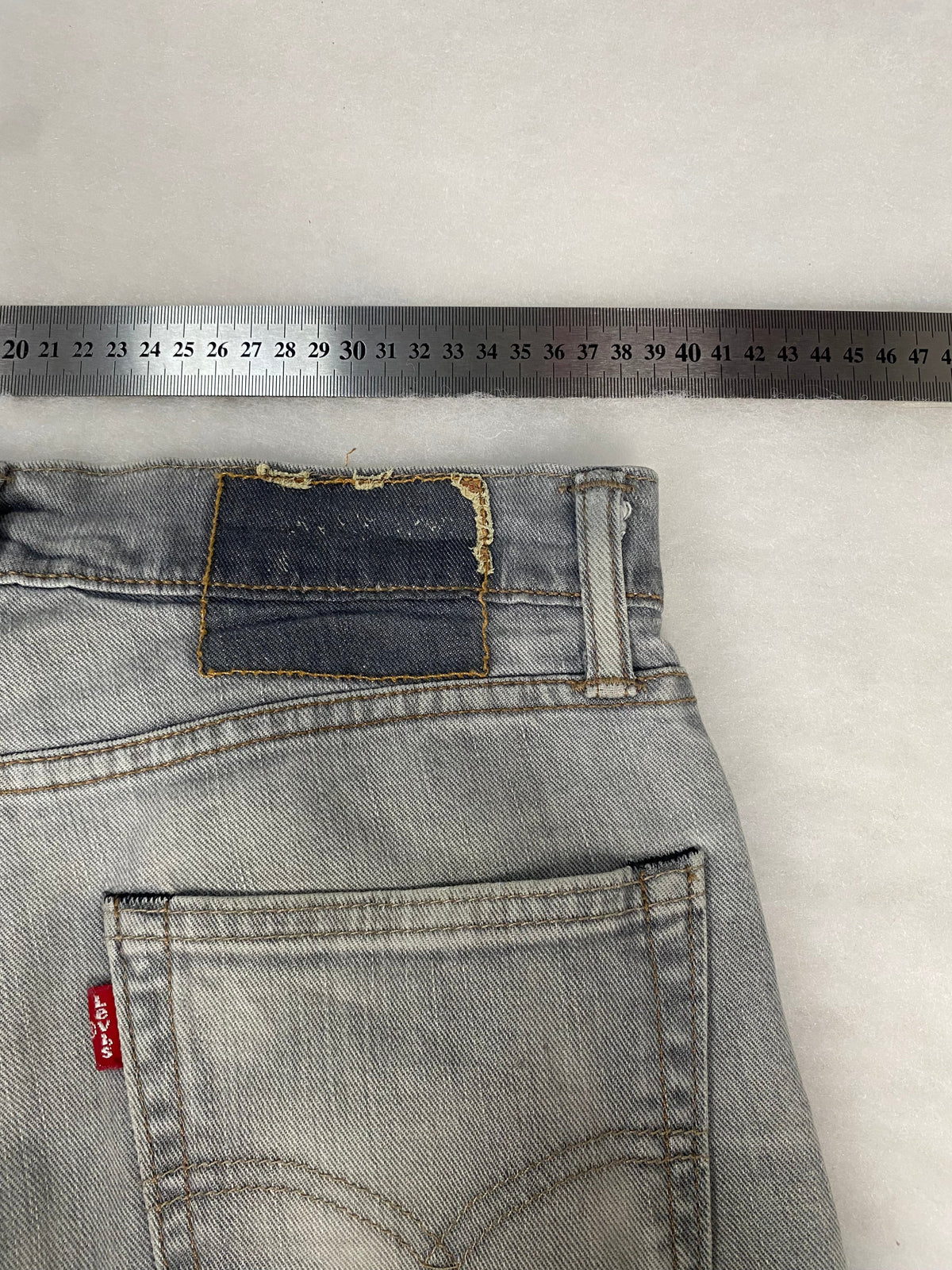 Jeans Levi's grigio patch posteriore