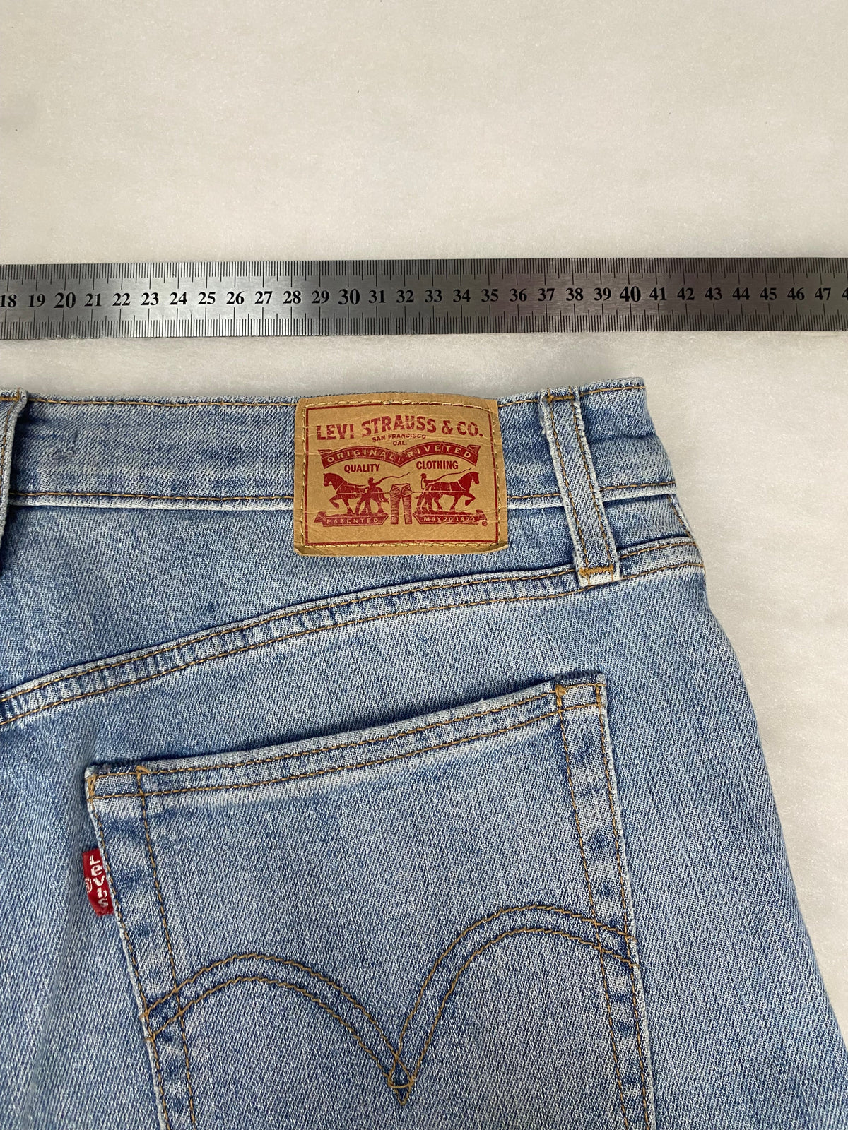 Jeans Levi's Wedgie Skinny orlo tagliato
