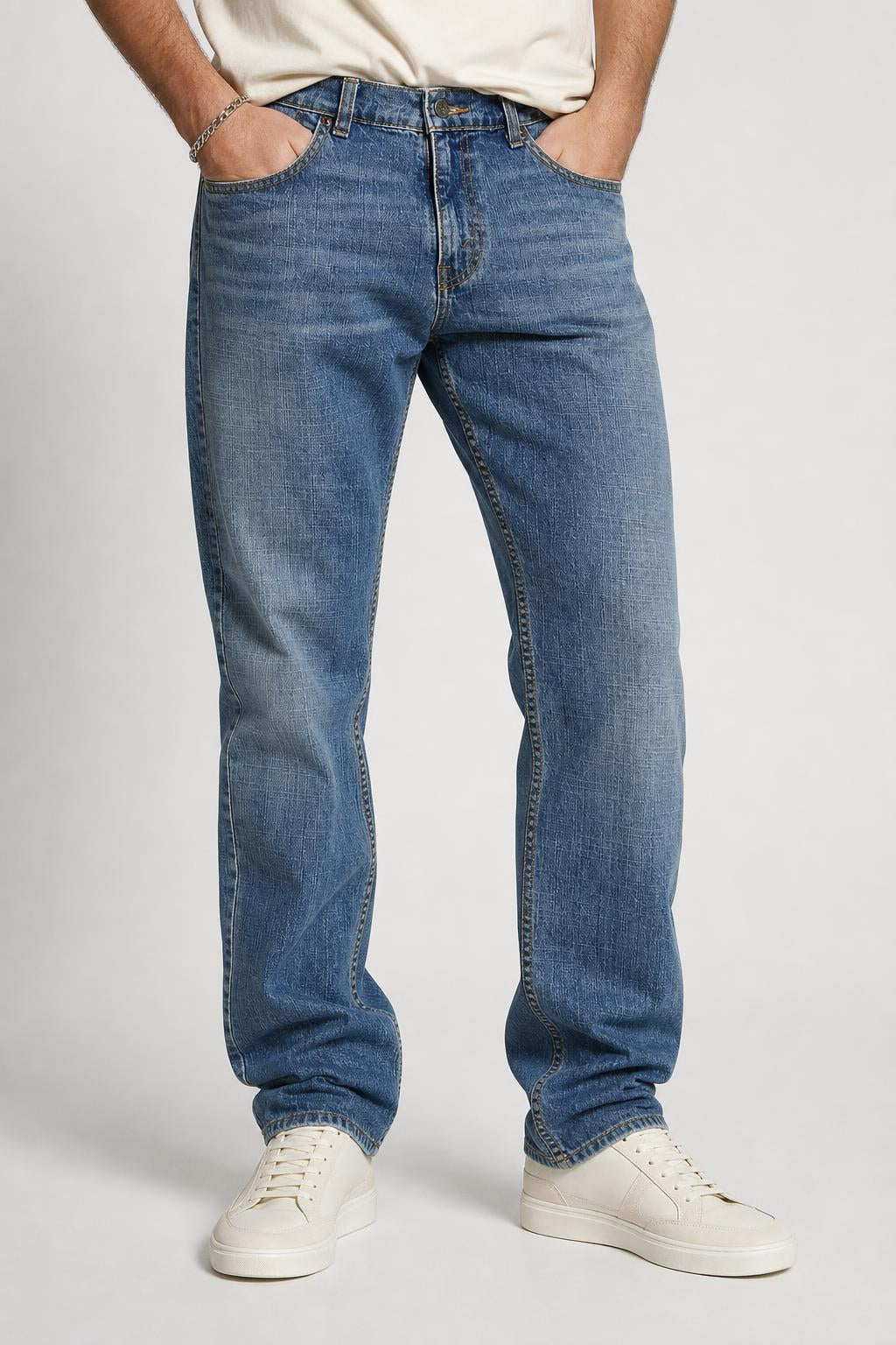 Jeans Levi's Signature blu Uomo W29 L32 indossato