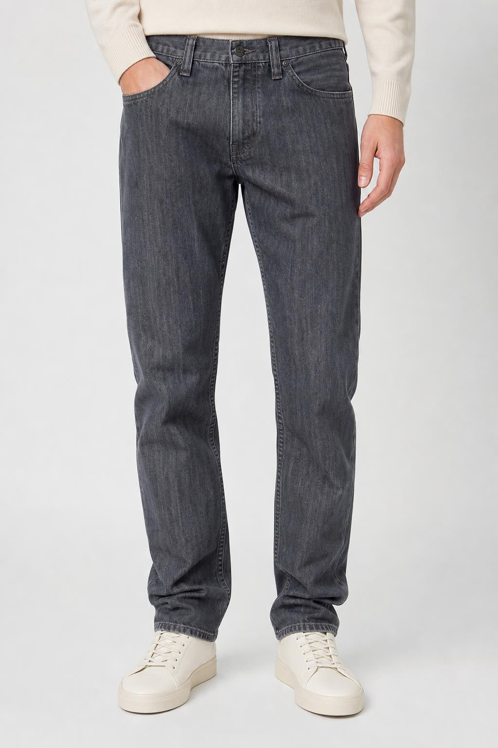 Jeans Levi's grigio Uomo W31 L31 indossato