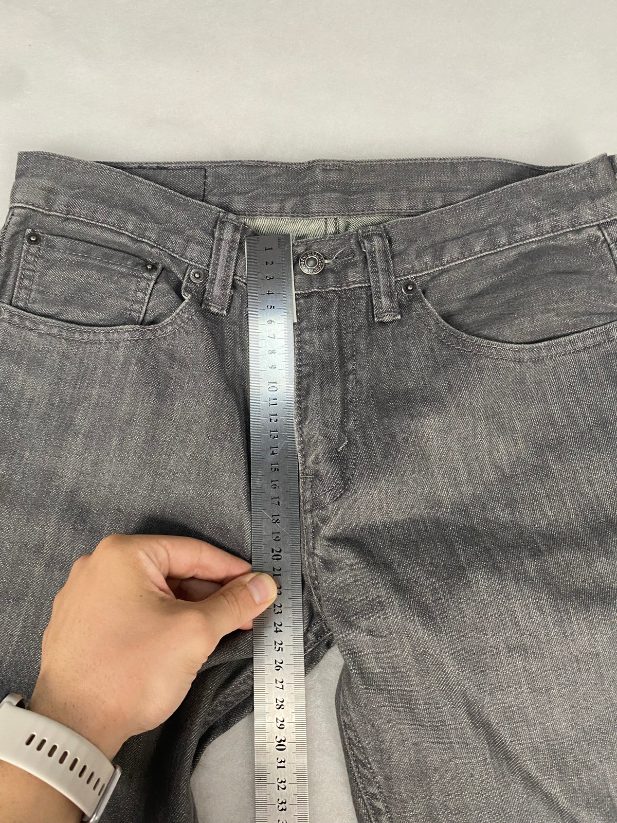 Jeans Levi's grigio dettaglio