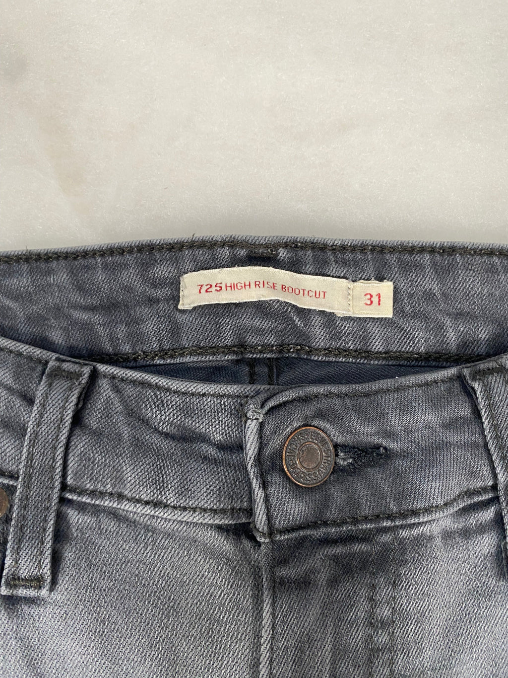 Jeans Levi's 725 tag taglia 31