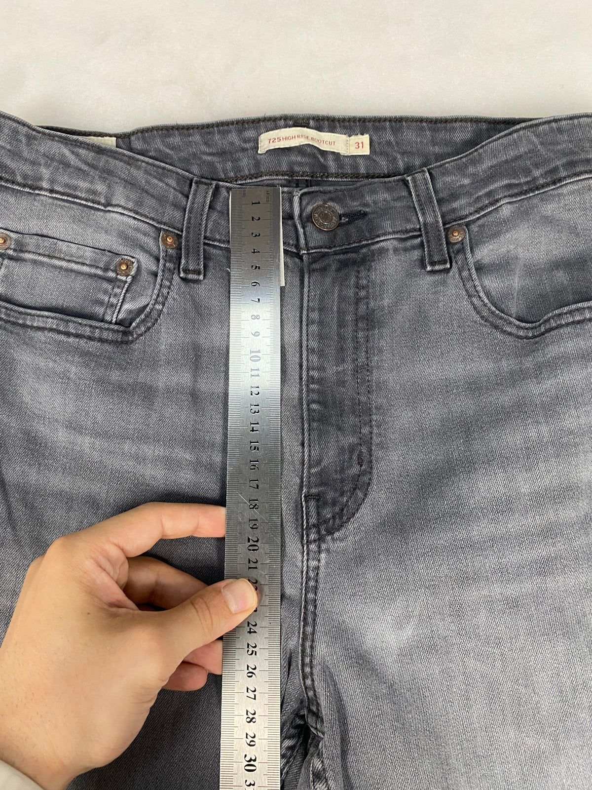 Jeans Levi's 725 misura vita