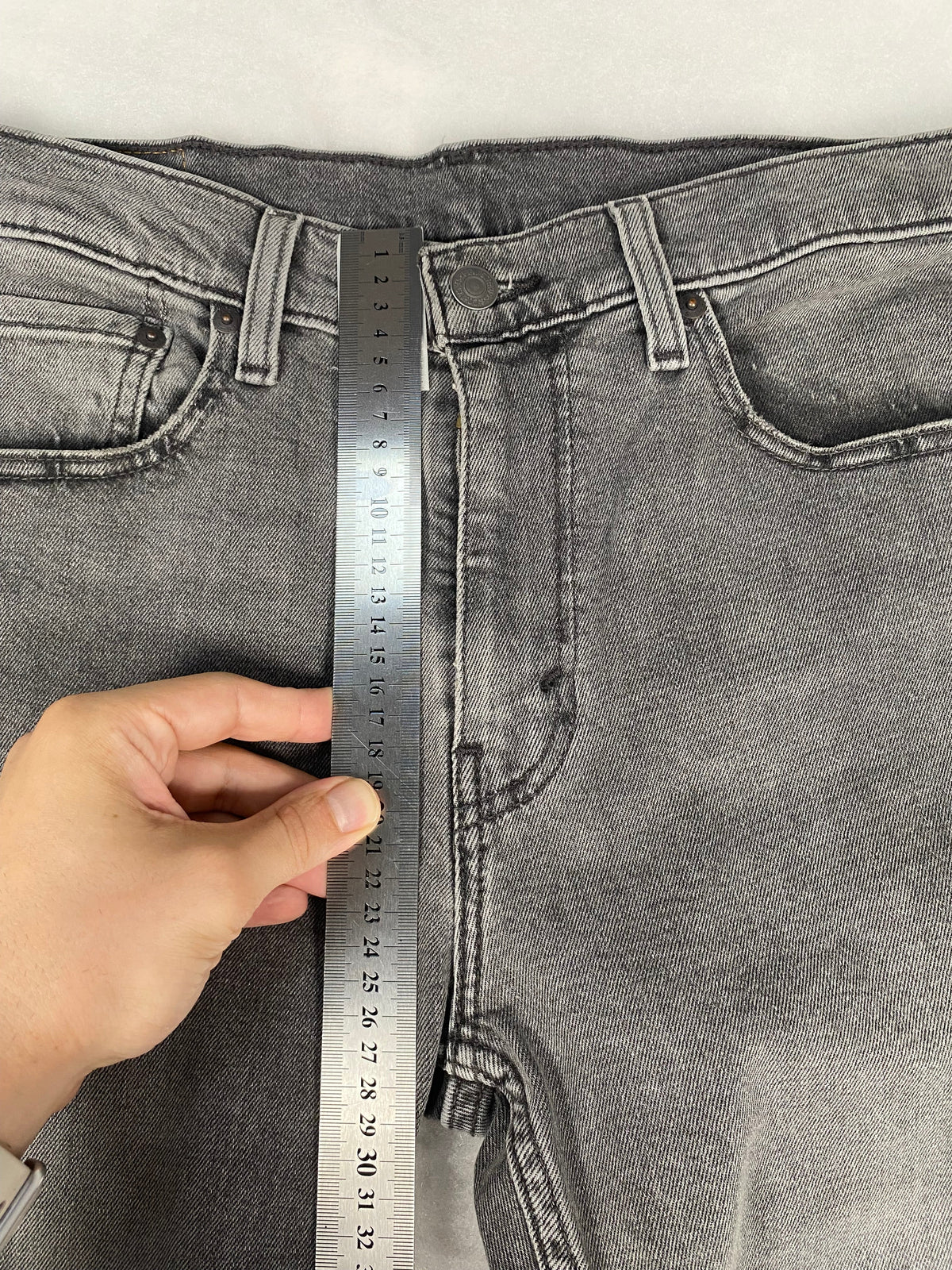Jeans Levi's 502 grigio misura