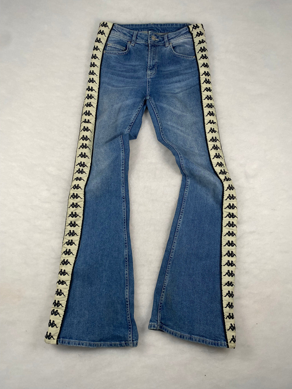 Jeans Kappa flare disteso banda laterale