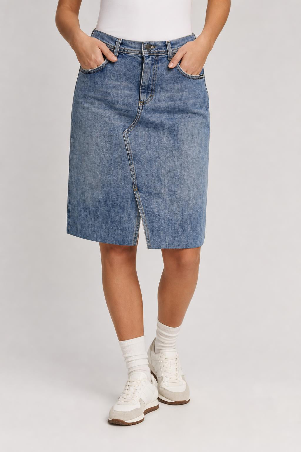 Gonna di jeans GAS blu chiaro Donna XS indossata
