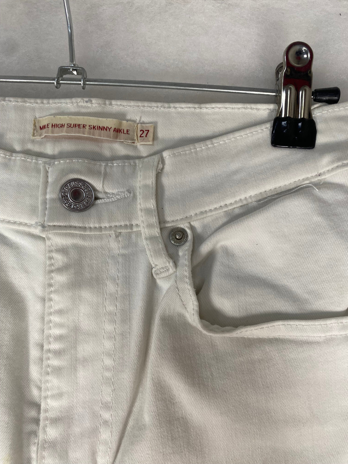Jeans Levi's Mile High etichetta taglia 27