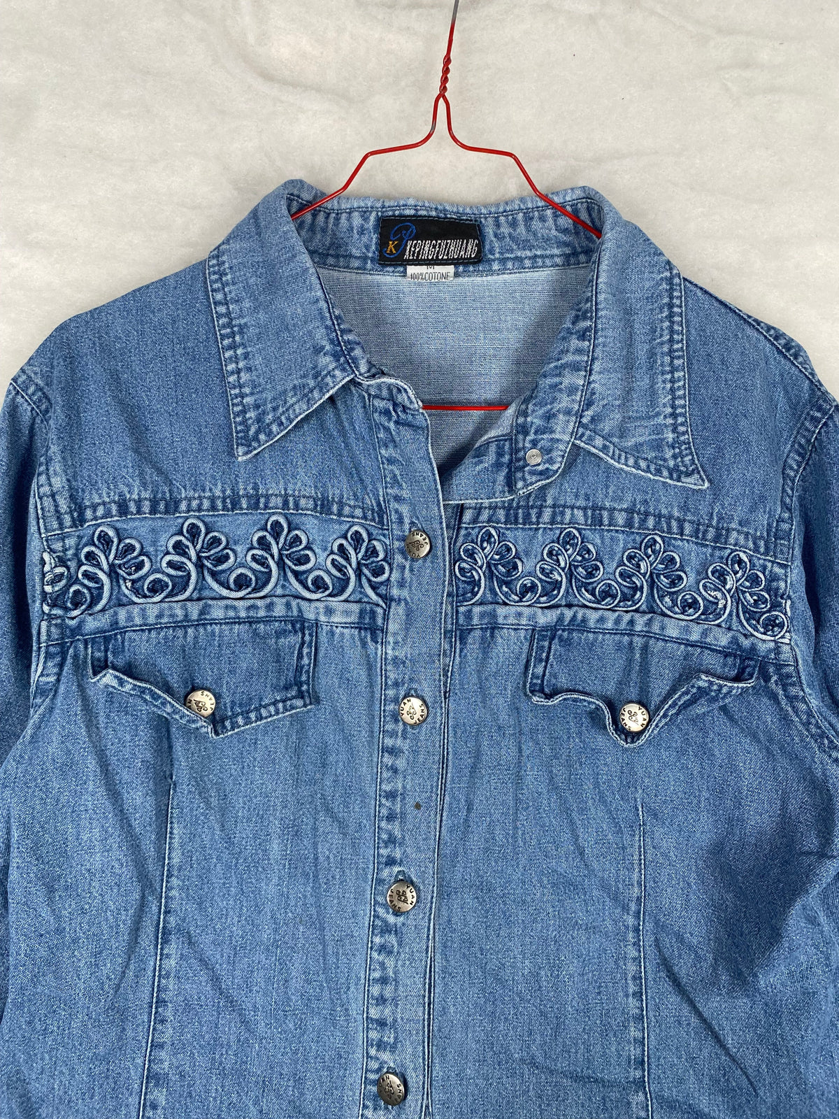 Camicia di jeans ricamo floreale petto