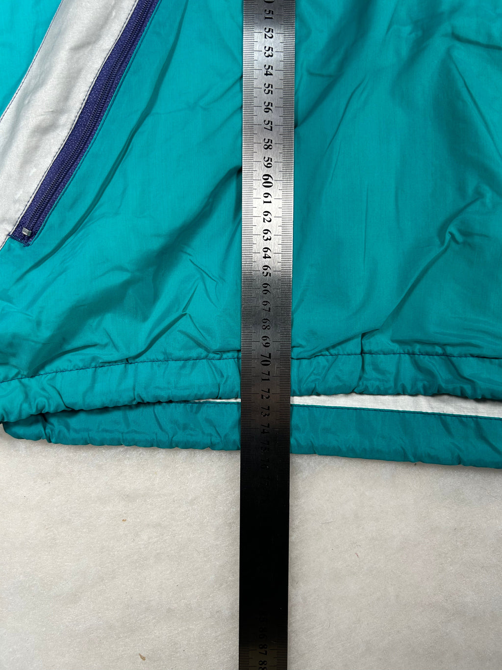 Giacca a vento anni 90 mezza zip stampa blu e verde acqua vintage – Donna L
