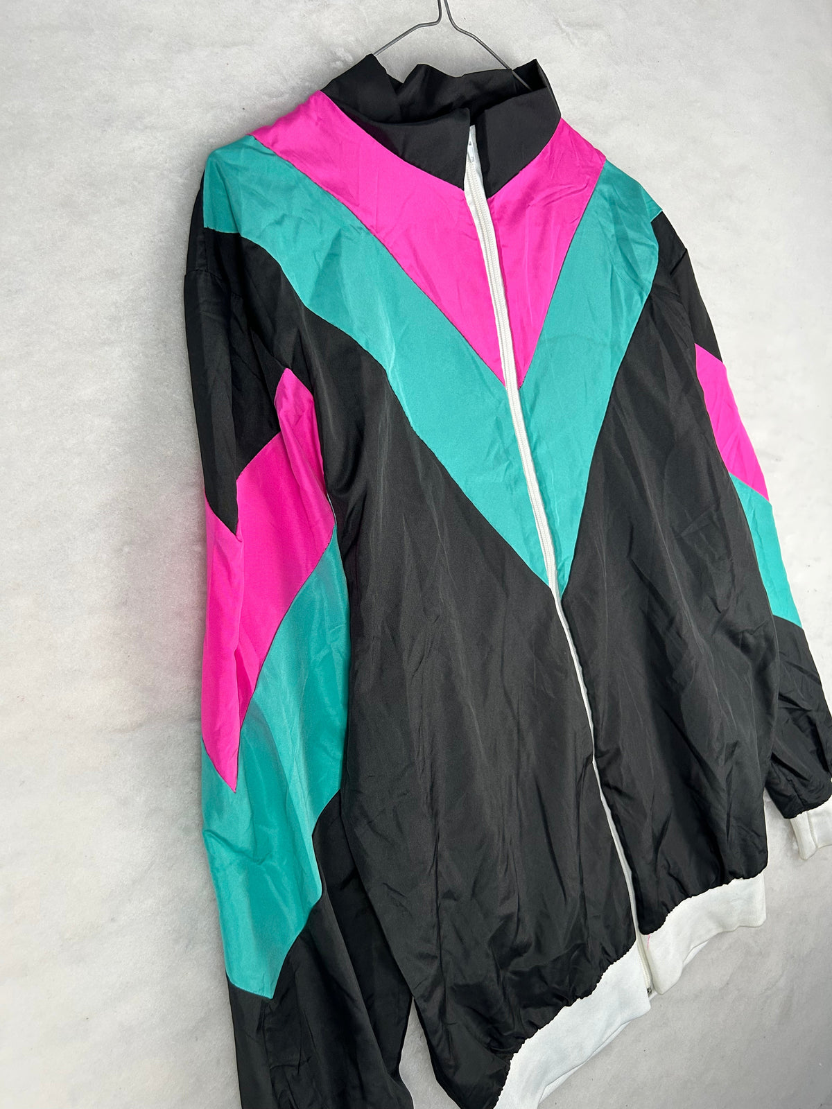 Giacca a vento anni 90 nera color block fucsia vintage – Donna L