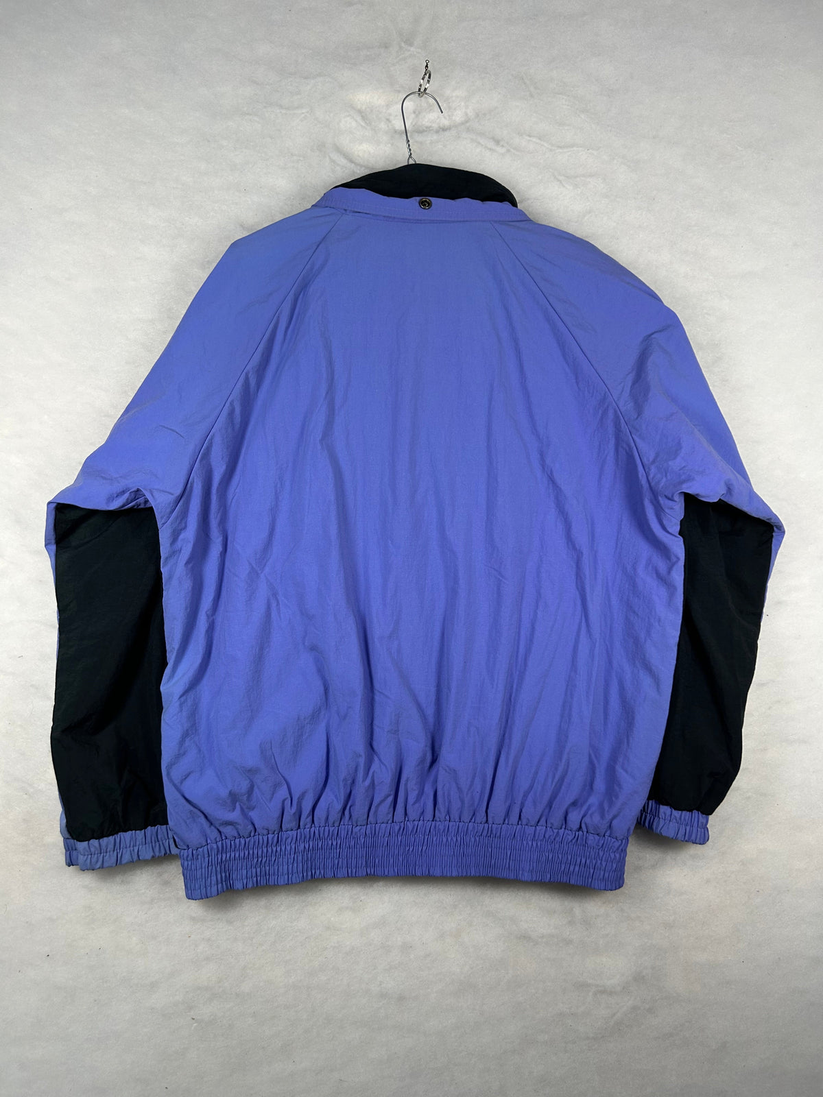Giacca a vento imbottita anni 90 blu e nero vintage – Donna M