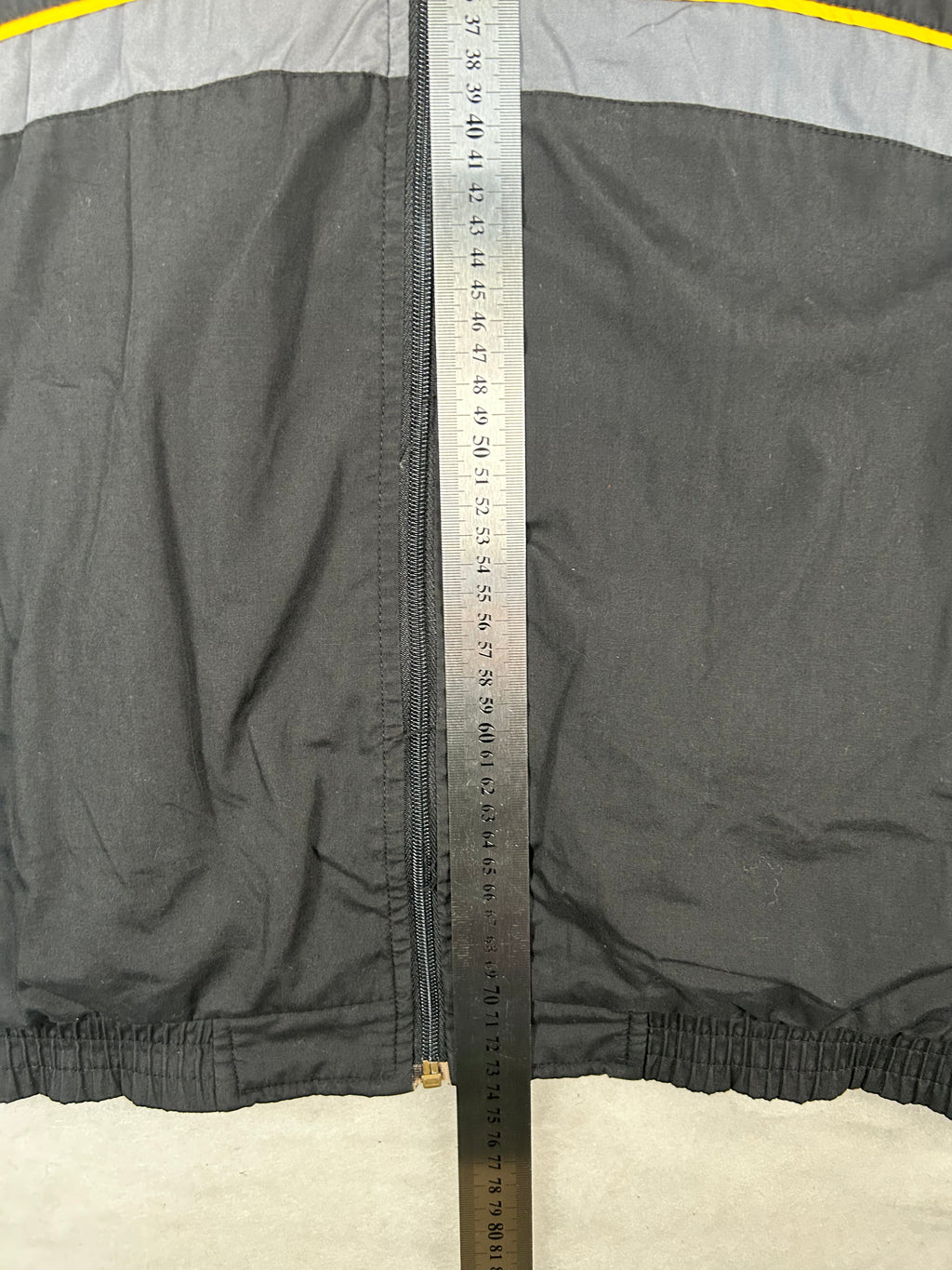 Giacca a vento anni 90 nera grigia e bianca vintage – Uomo XL