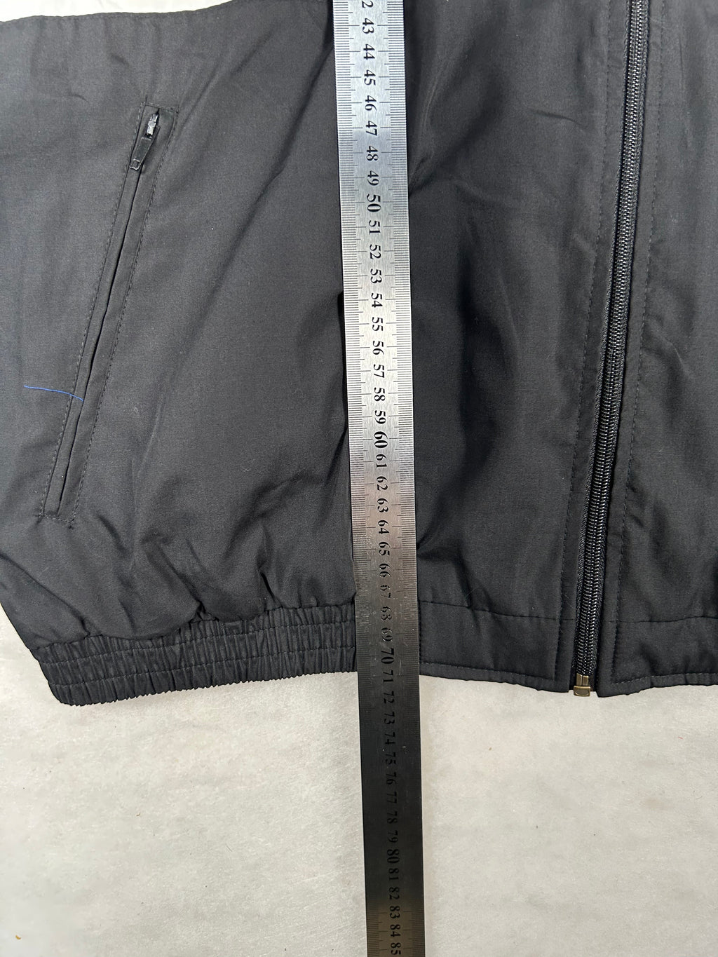 Tuta completa sportiva nera e bianca vintage – Uomo L