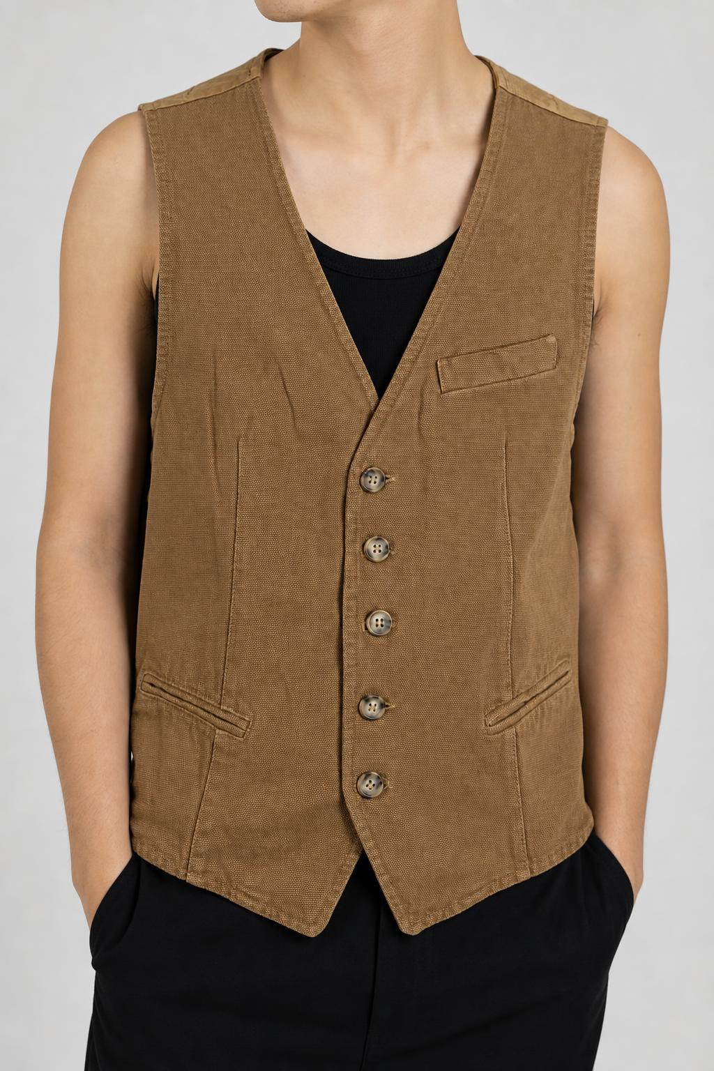 Gilet vintage uomo canvas cammello indossato