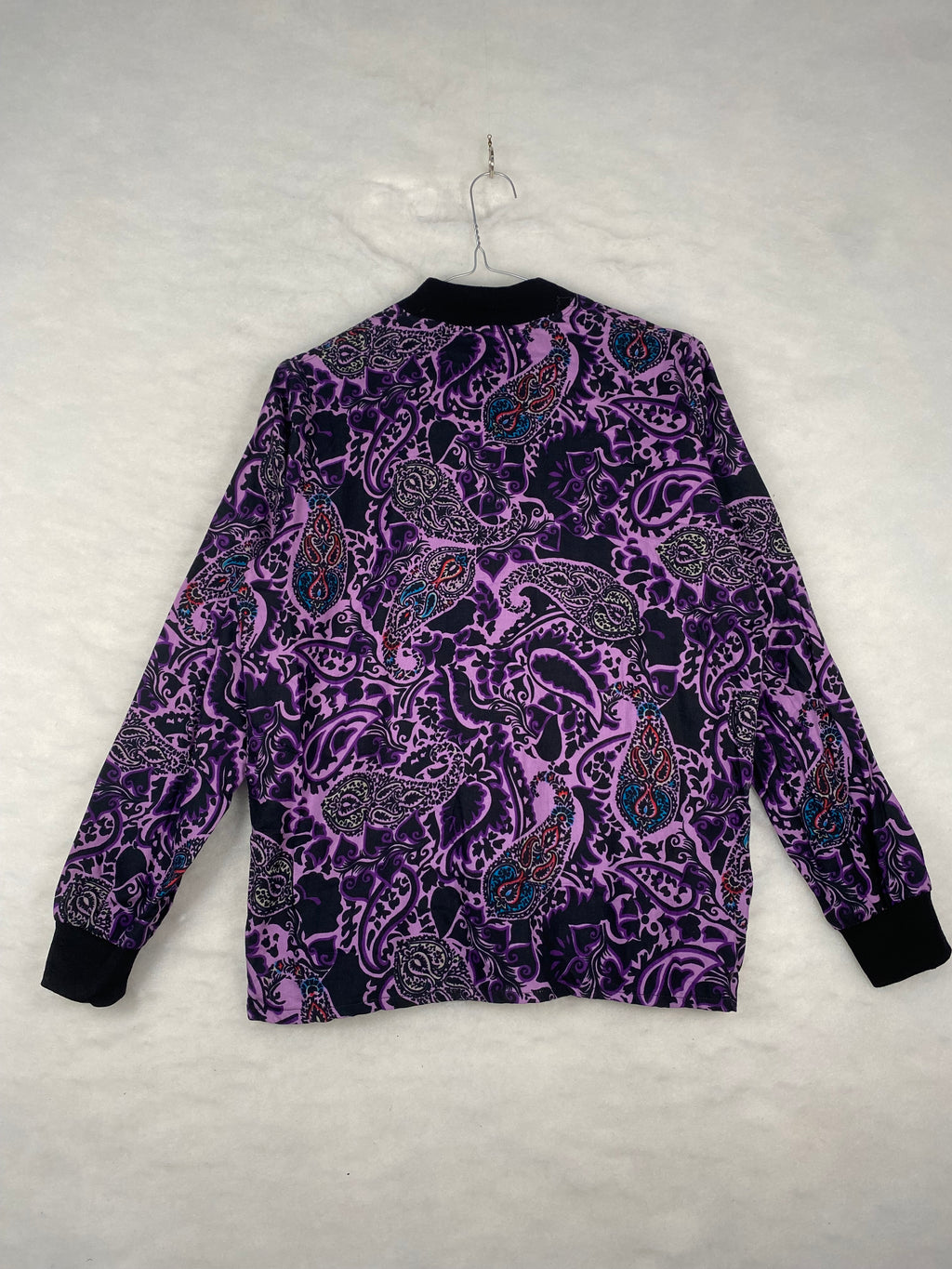 Giacca / Bomber Vintage Donna Trapuntato a Fantasia Paisley – Viola e Nero