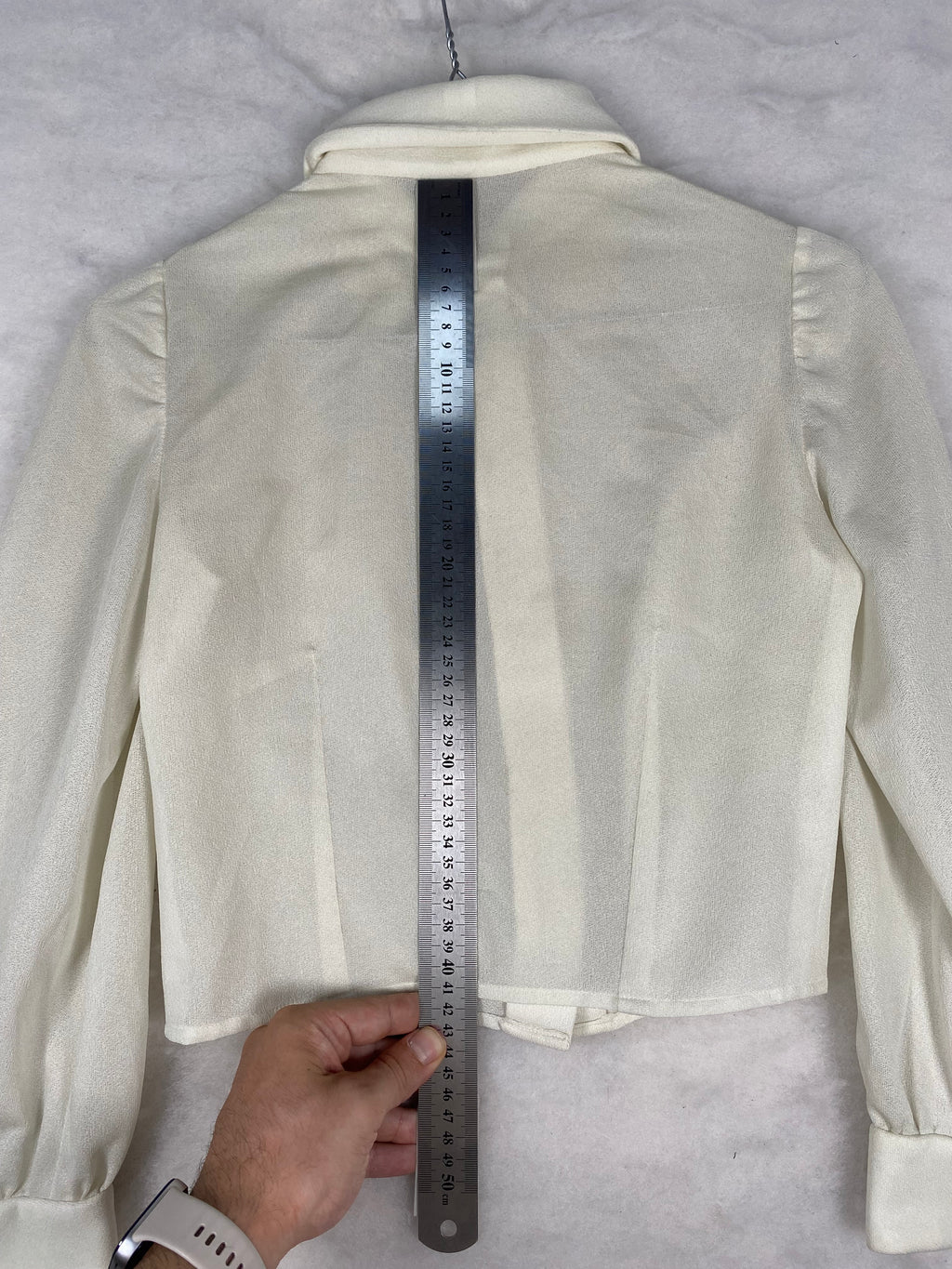 Camicia / Blusa Vintage Donna in Raso – Avorio con Colletto a Punta