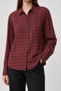 Camicia vintage donna tartan rosso western indossata