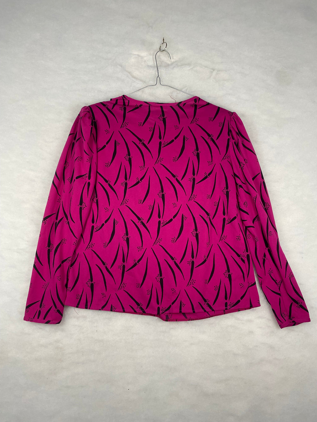 Top donna magenta stampa astratta - vista piatta
