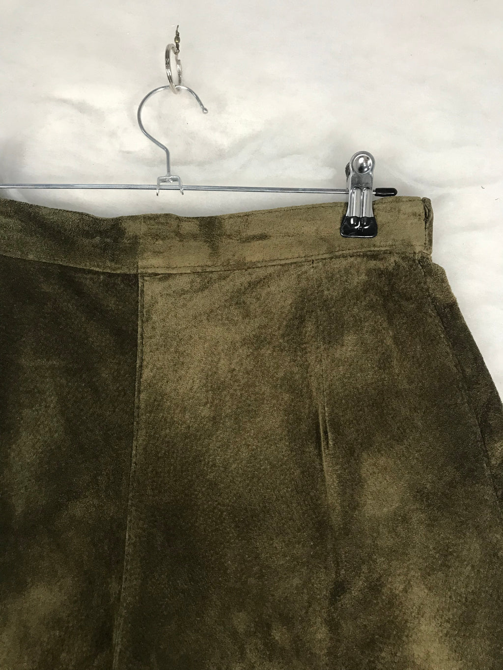Shorts Vintage Donna in Camoscio Verde Militare