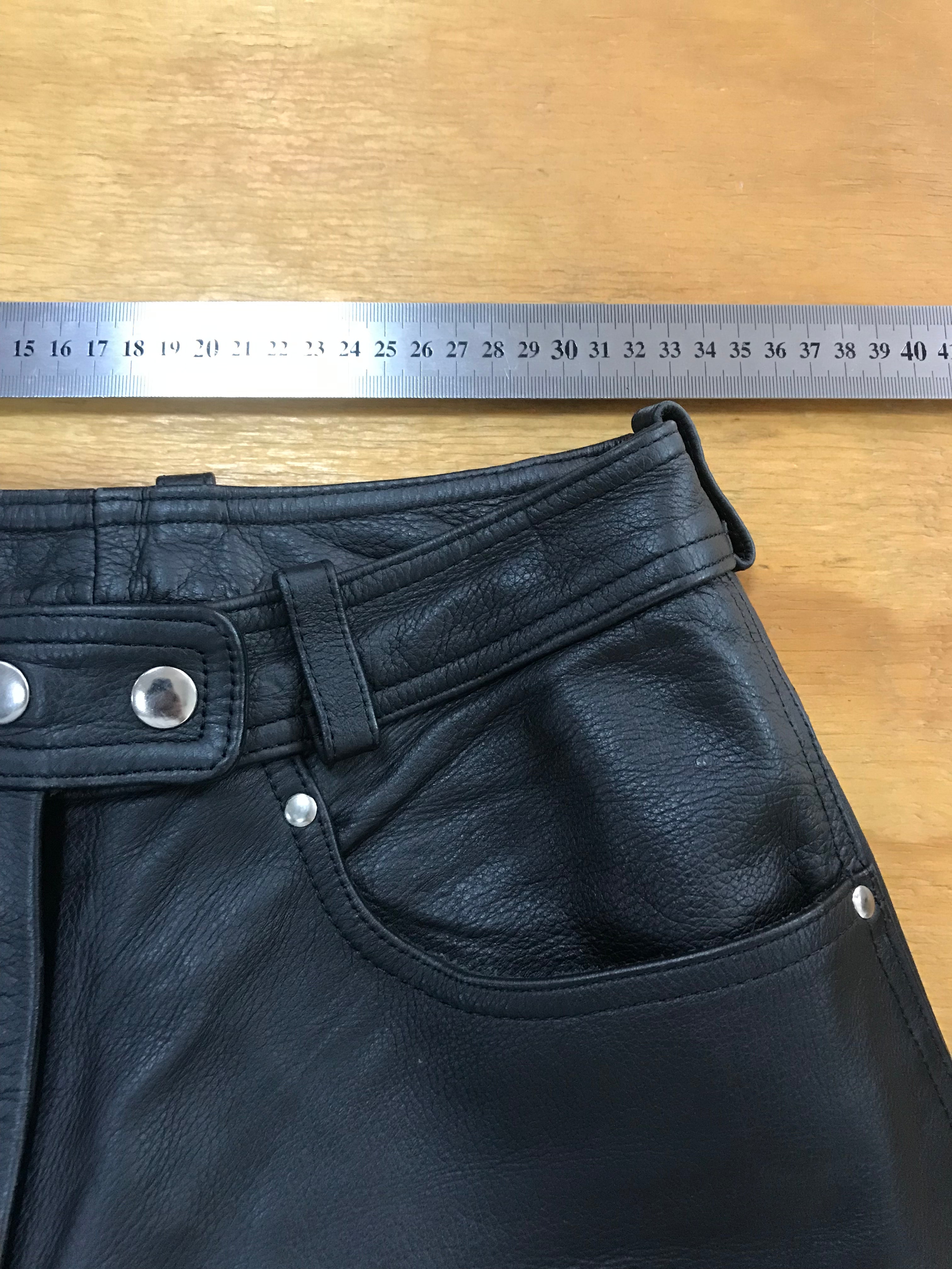 Pantaloni Vintage Uomo in Pelle Nera Bootcut