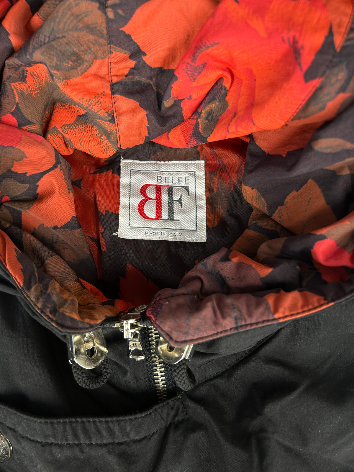 Giacca a vento anorak nera con ricamo rosa Belfe vintage – Uomo Taglia L