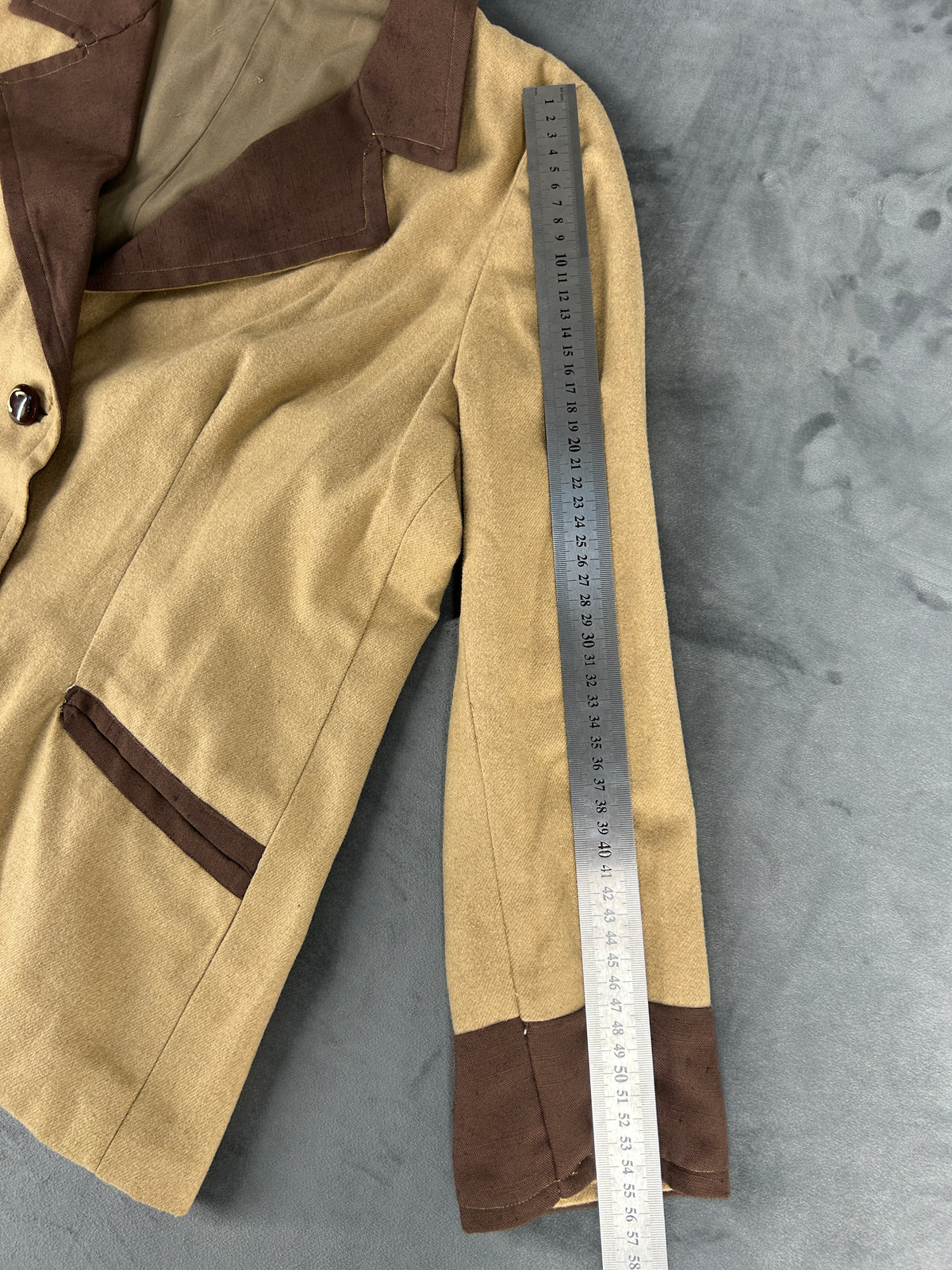 Giacca bicolore beige e marrone in lana vintage – Donna Taglia M