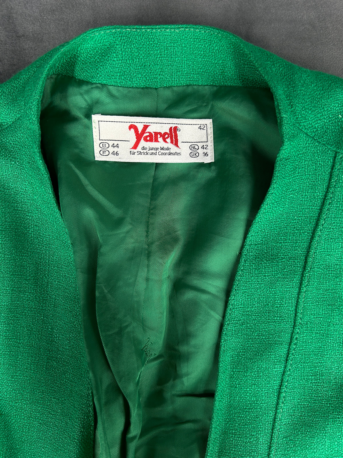 Giacca corta verde smeraldo in lino Yarell vintage – Donna Taglia M