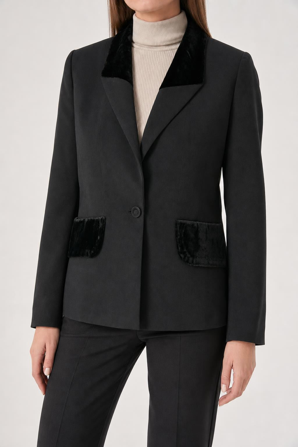 Blazer nero con collo e tasche in velluto vintage – Donna Taglia M