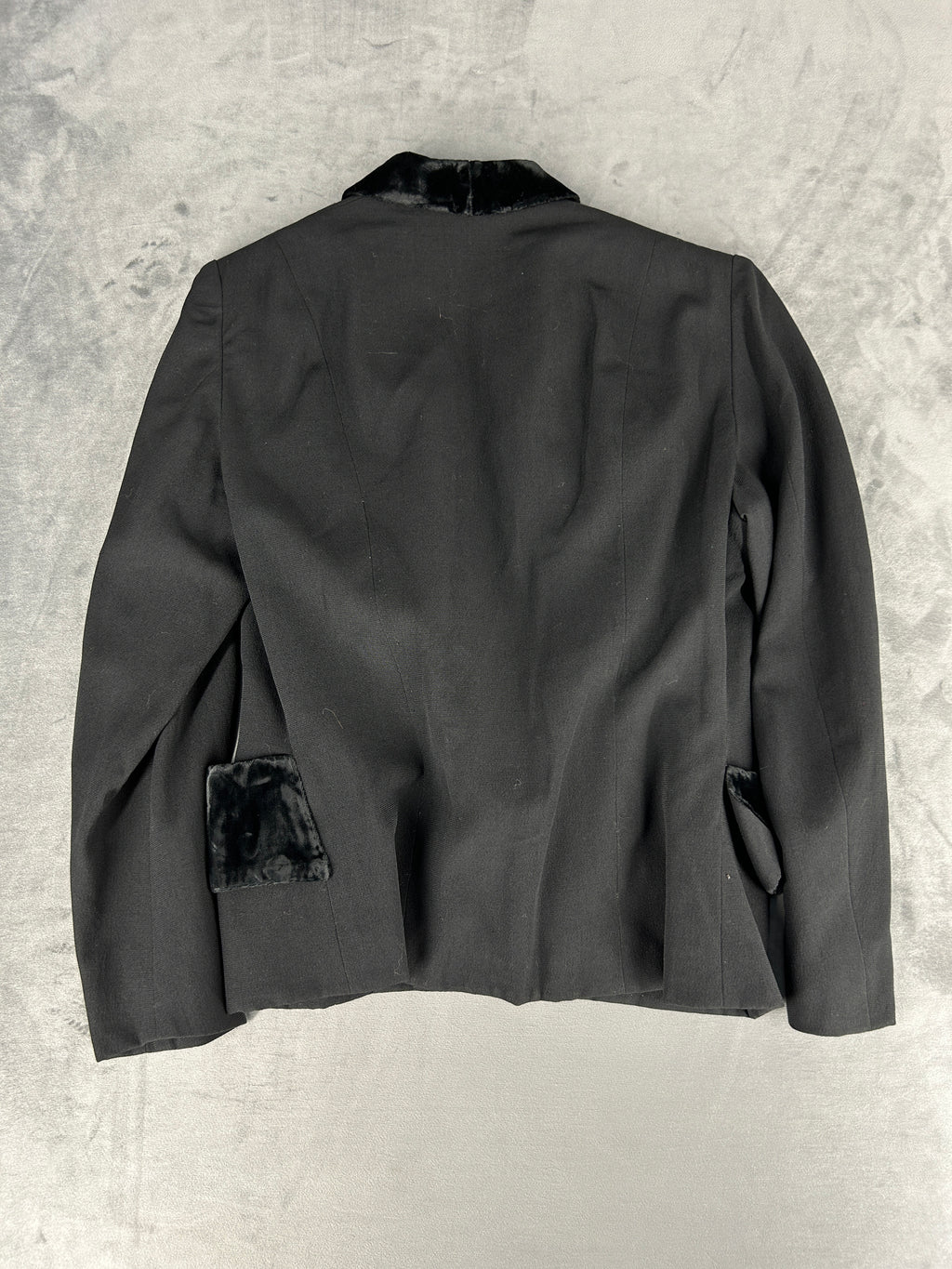 Blazer nero con collo e tasche in velluto vintage – Donna Taglia M