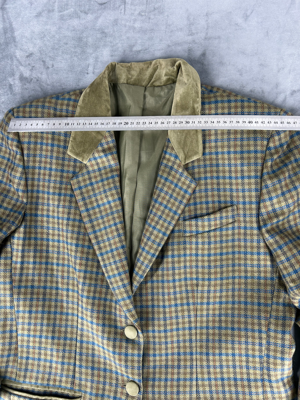 Blazer in lana a quadri verde con collo in velluto vintage – Donna Taglia L