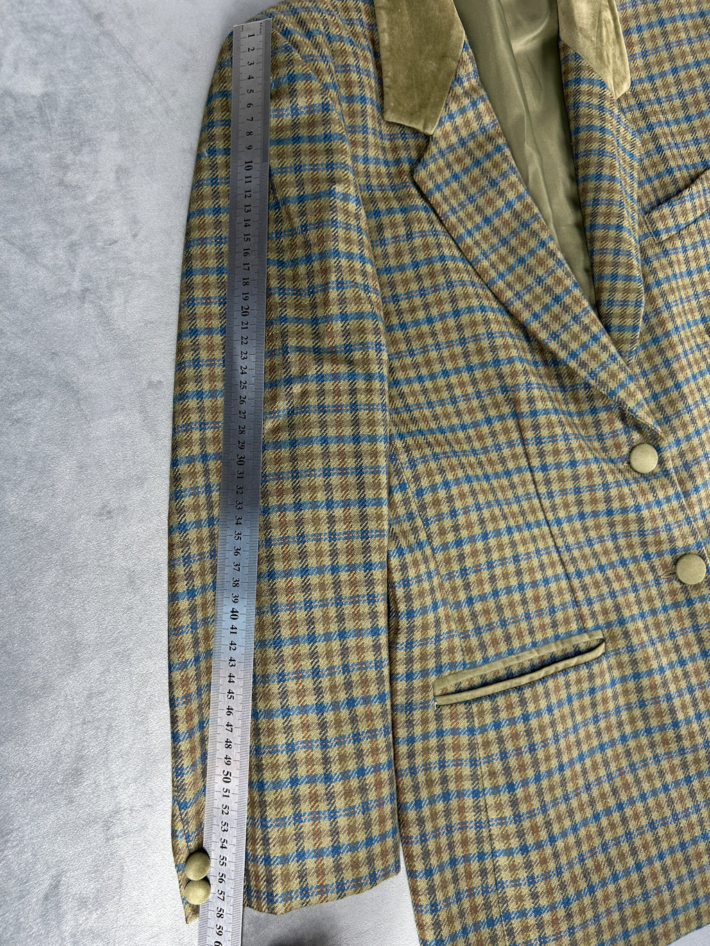 Blazer in lana a quadri verde con collo in velluto vintage – Donna Taglia L