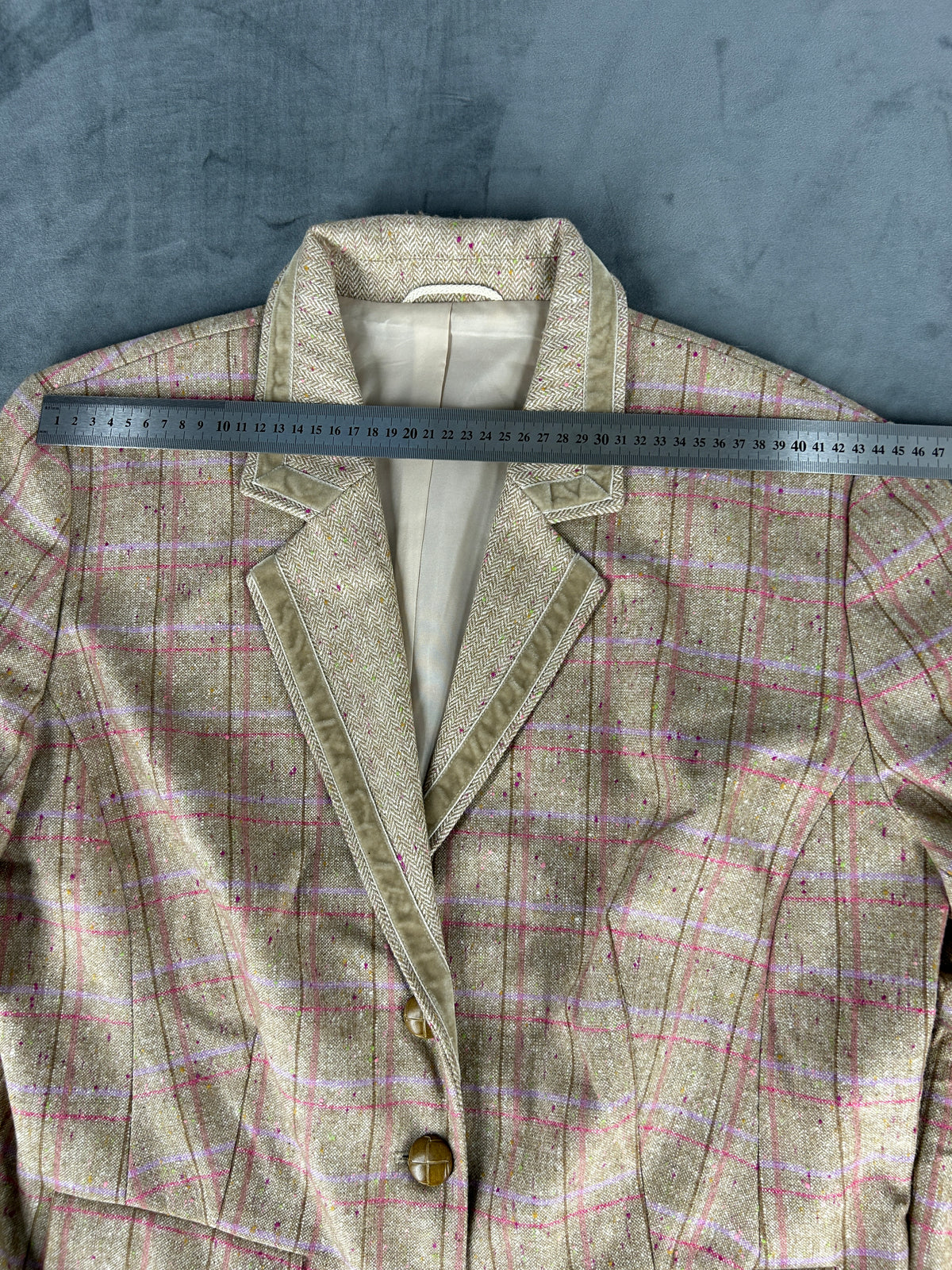 Blazer in lana beige a quadri vintage – Donna Taglia L