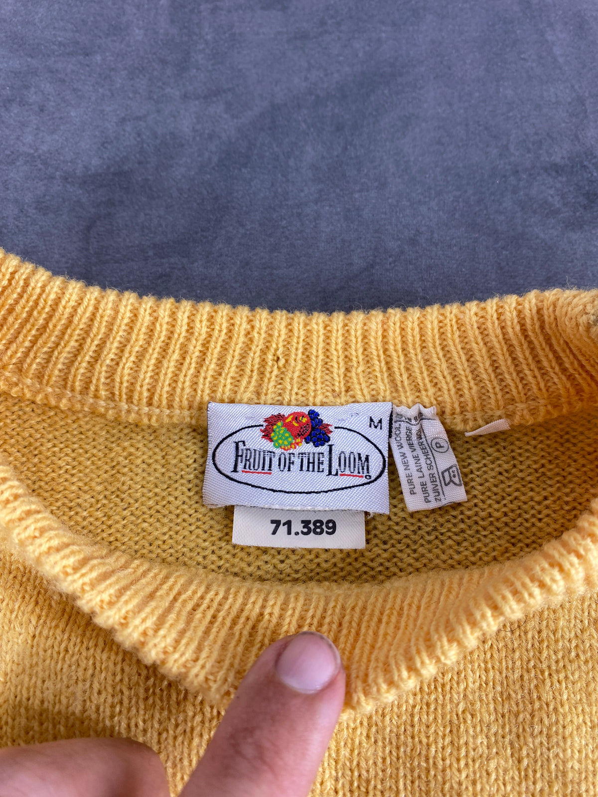 Maglione girocollo lana Fruit of the Loom senape vintage – Donna Taglia L