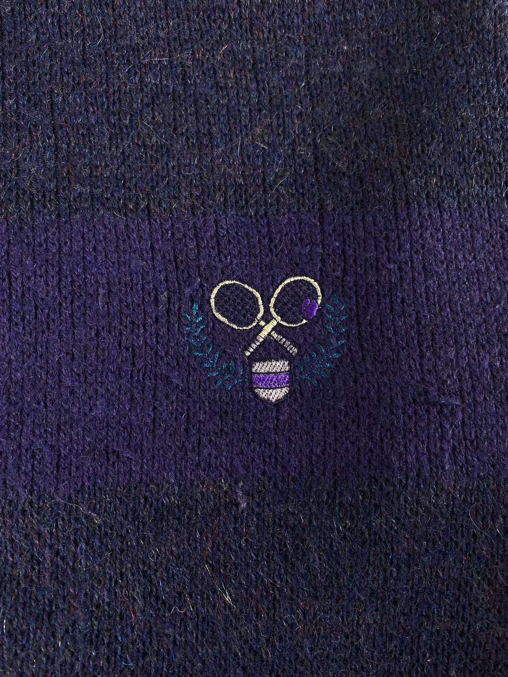 Maglione girocollo in lana blu-viola con banda vintage – Uomo Taglia M (IT 50)