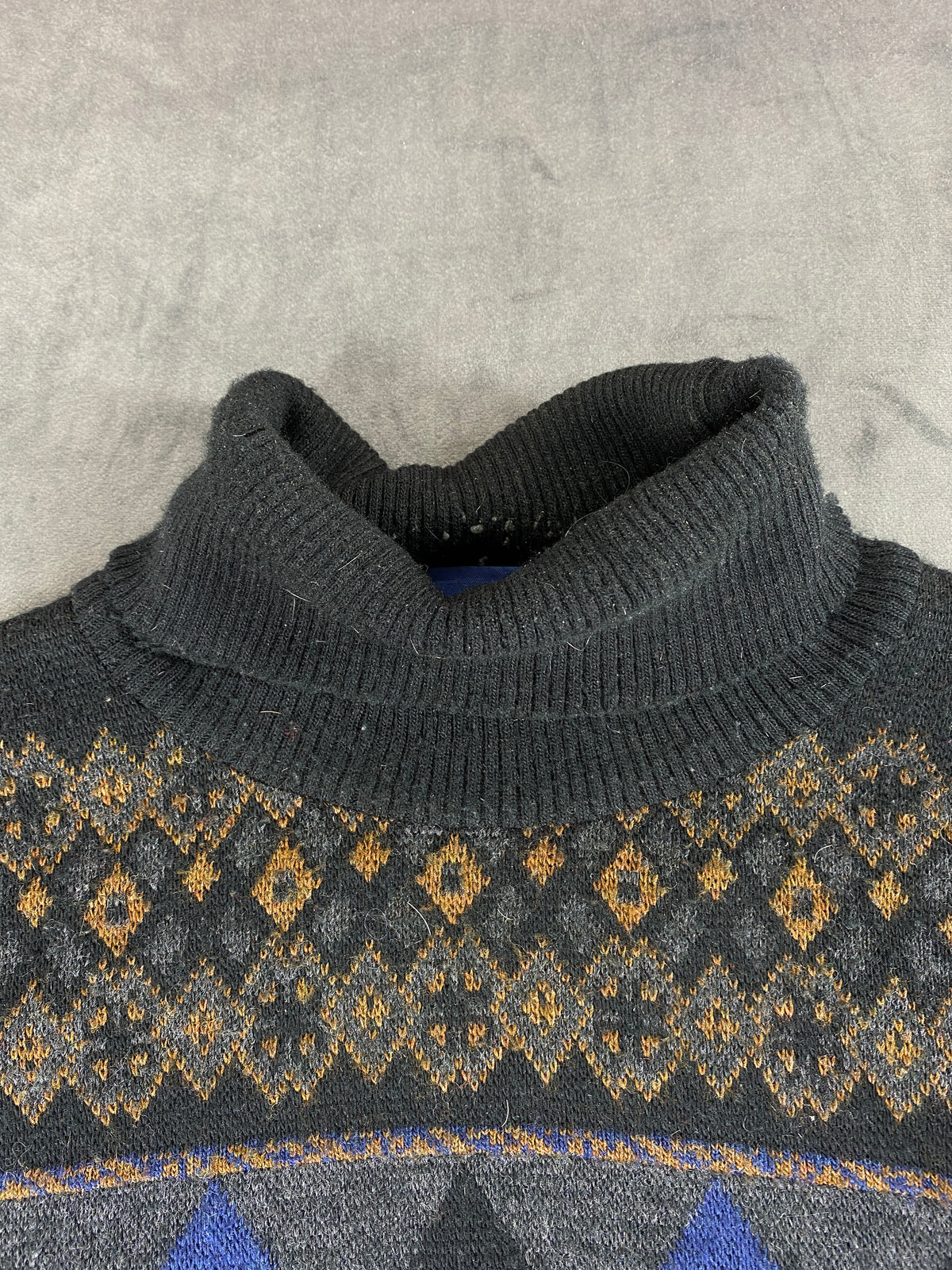 Maglione dolcevita a rombi multicolore Pro Man vintage – Uomo Taglia L