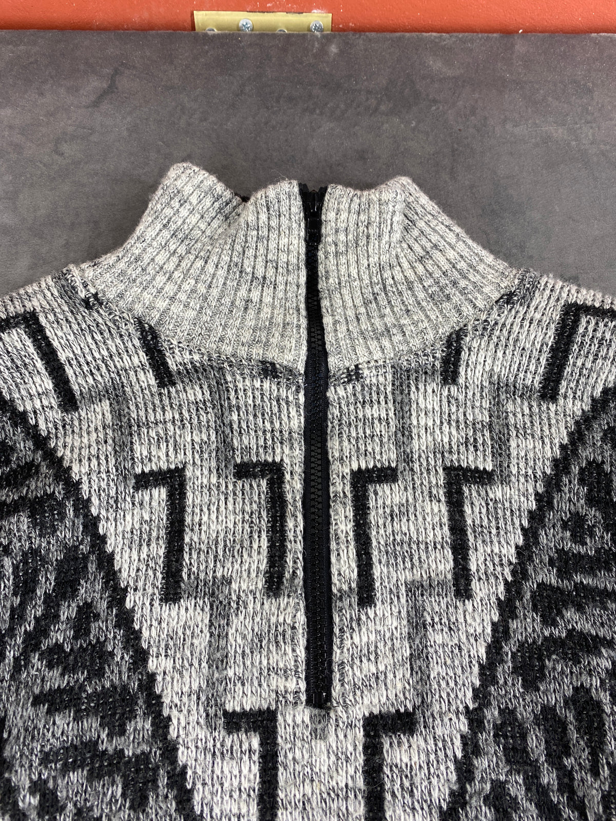 Maglione mezza zip in maglia grigio a fantasia geometrica vintage – Uomo Taglia L (IT 50)