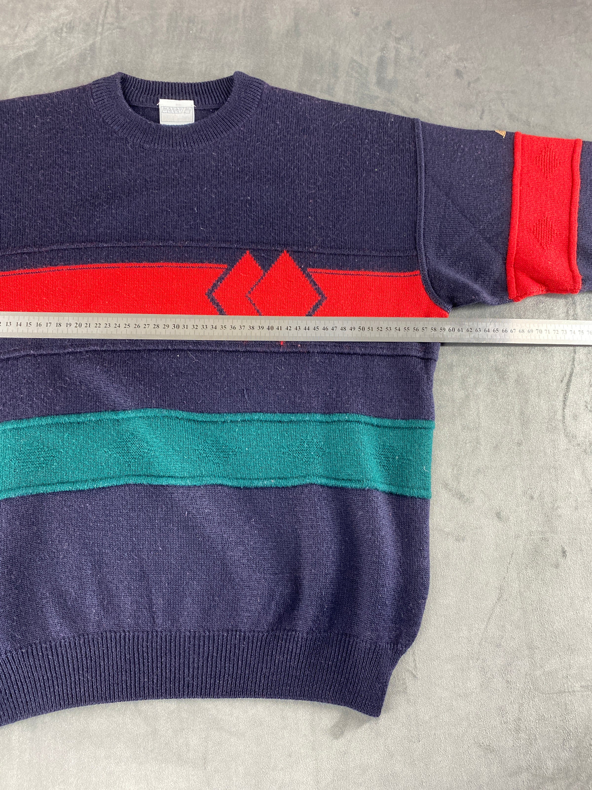 Maglione girocollo blu navy con banda rossa e verde vintage – Uomo Taglia L (IT 52)