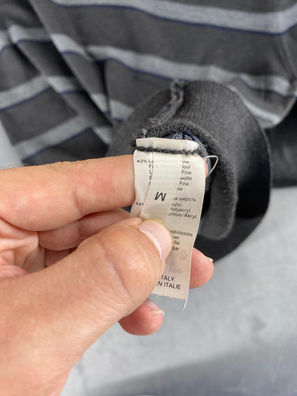 Maglione scollo a V grigio a righe Renmare vintage – Uomo Taglia M
