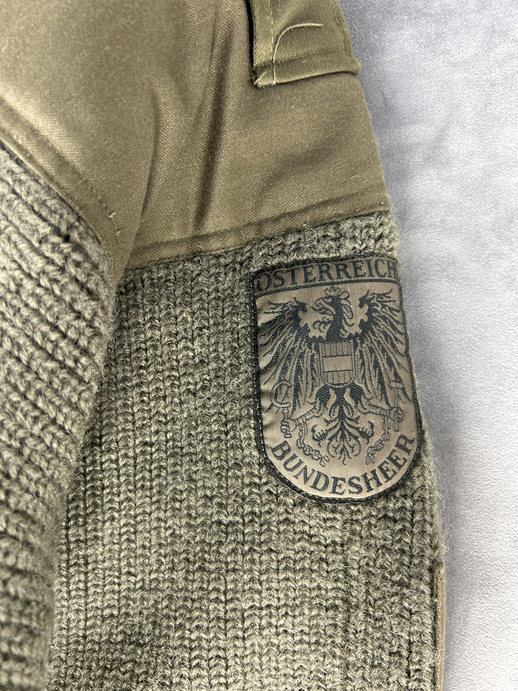 Cardigan militare full-zip verde in lana vintage – Uomo Taglia M