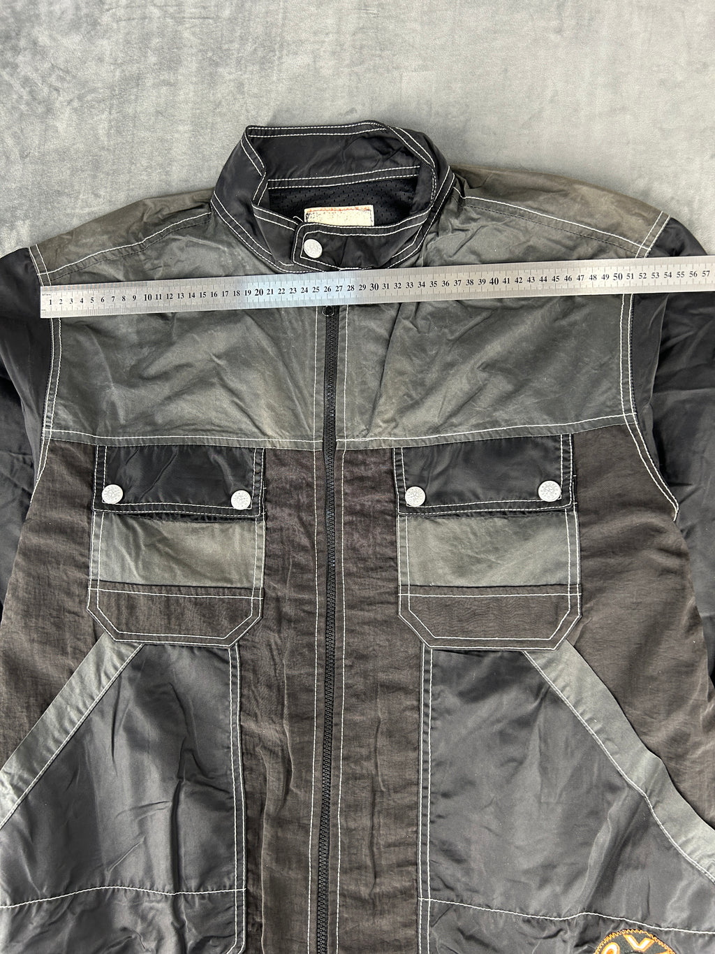 Giacca nera e grigia in nylon vintage – Uomo Taglia L