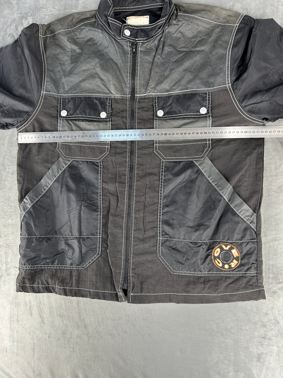 Giacca nera e grigia in nylon vintage – Uomo Taglia L