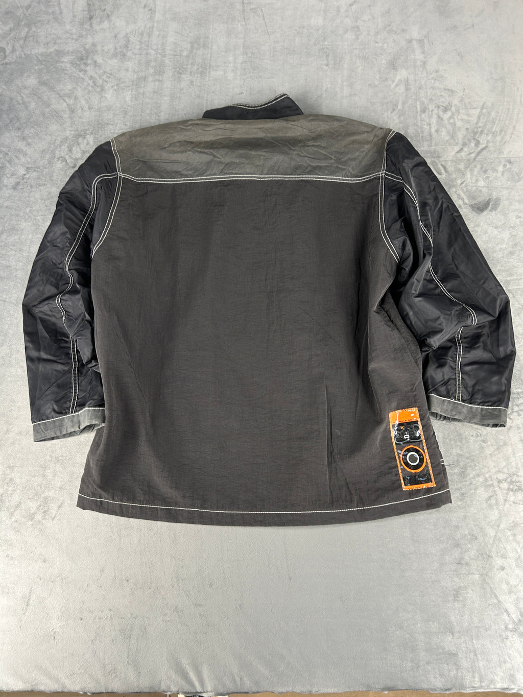 Giacca nera e grigia in nylon vintage – Uomo Taglia L